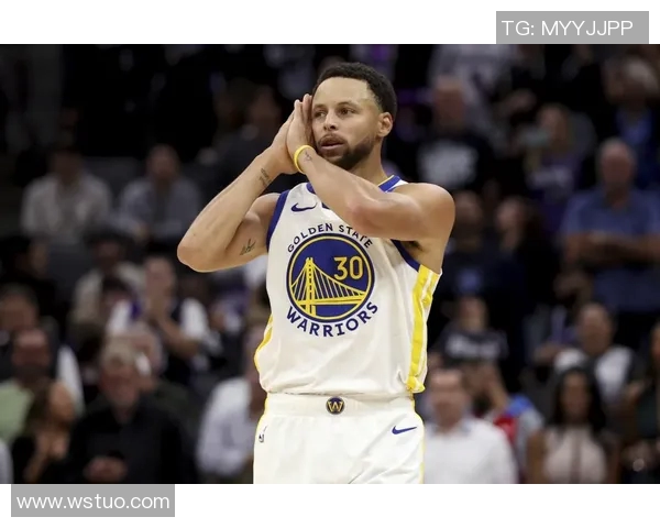 勇士主场强势击败国王122比103展现冠军实力